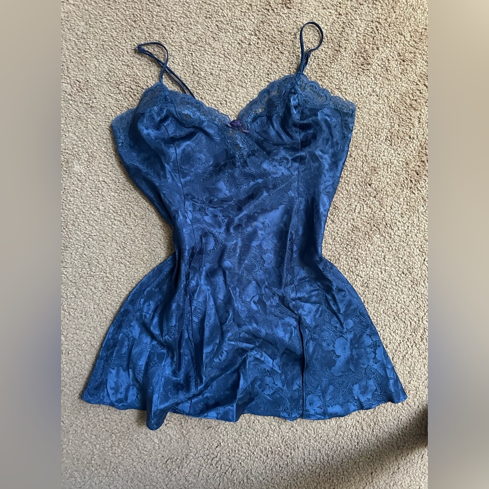 Blue dress